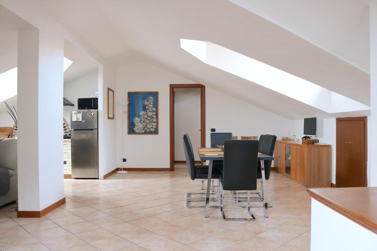 Lovely Apartment Near Canal - Via Foscolo Corsico Εξωτερικό φωτογραφία