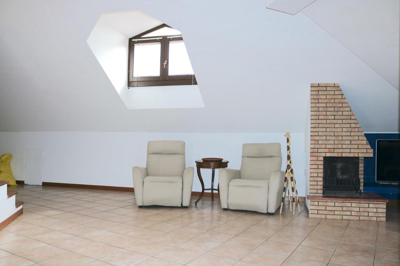Lovely Apartment Near Canal - Via Foscolo Corsico Εξωτερικό φωτογραφία